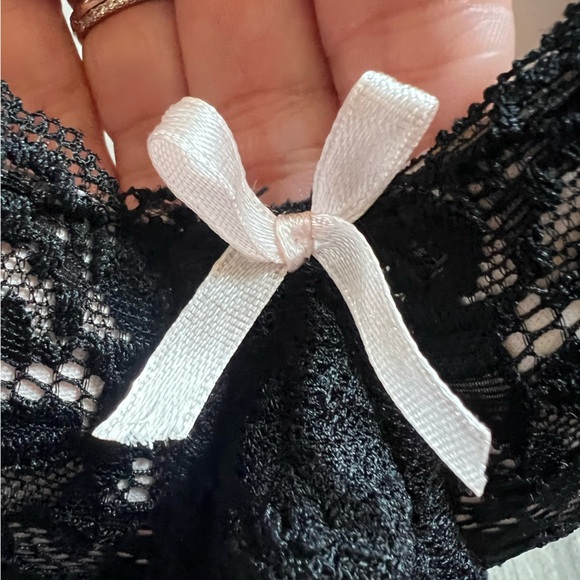 International Intimates Black Lace Underwire Push Up Padded Bra. Size 36C - Picture 4 of 6